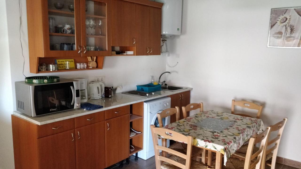 Oereghaz Vendeghaz Apartment Lakhegy ภายนอก รูปภาพ