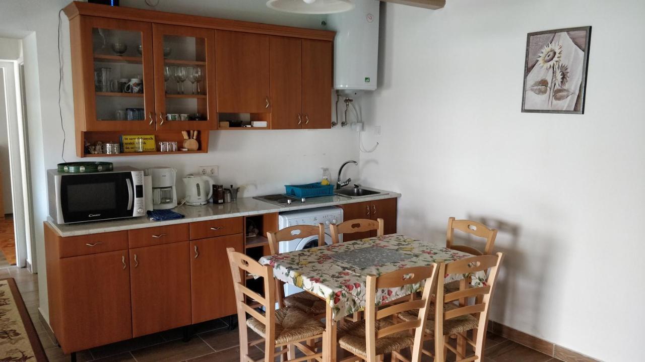 Oereghaz Vendeghaz Apartment Lakhegy ภายนอก รูปภาพ