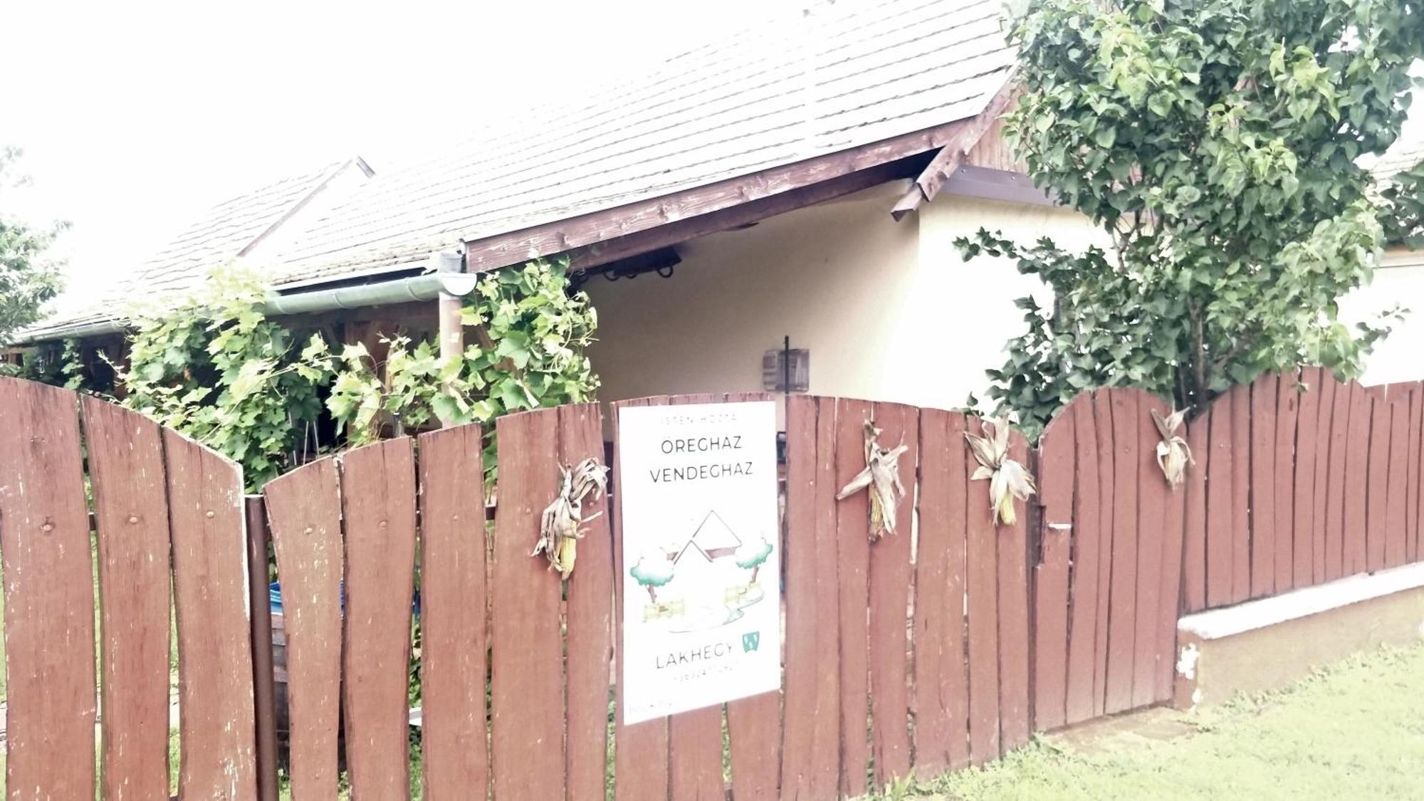 Oereghaz Vendeghaz Apartment Lakhegy ภายนอก รูปภาพ